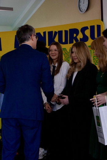 bb044728-e02e-4a87-85bf-224a7925dc90